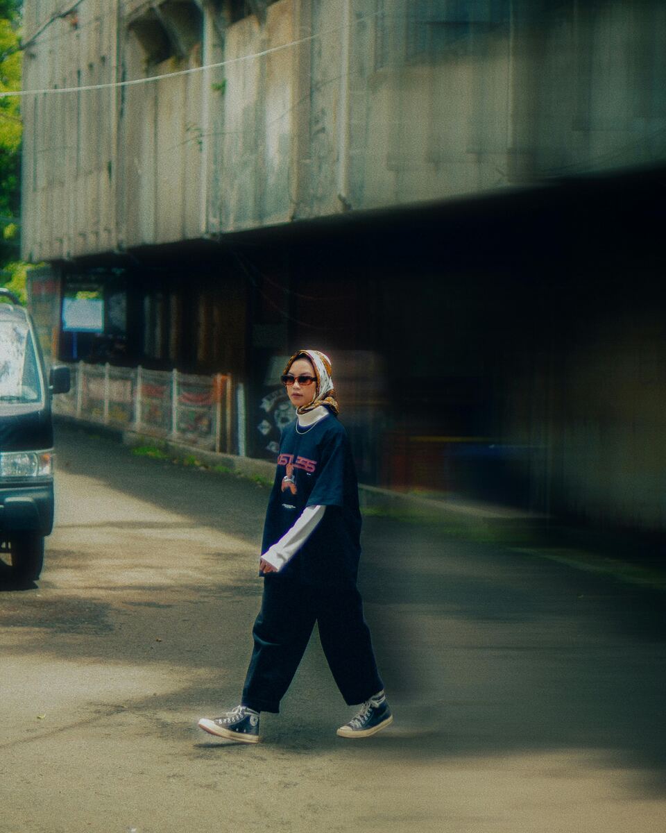 Editorial streetwear look