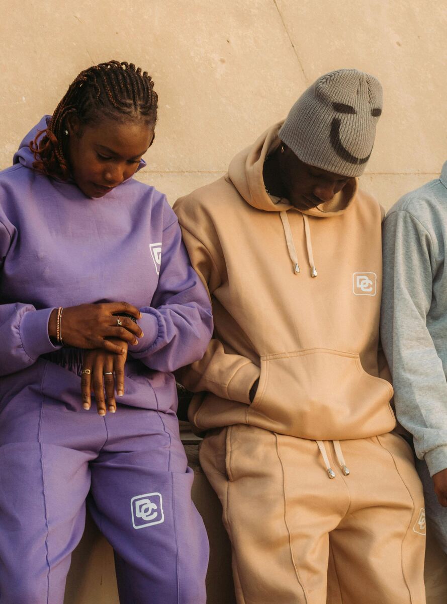 Styled thrift look in warm tones